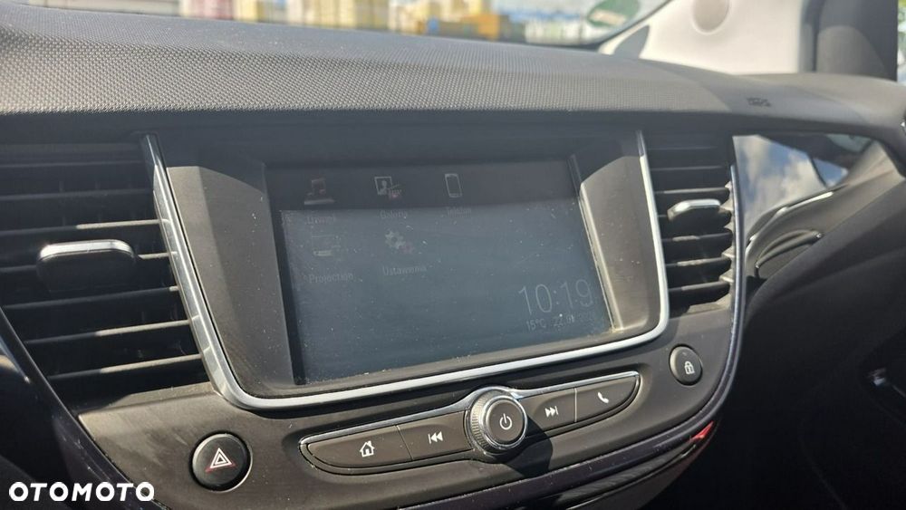 Opel Crossland X - 13