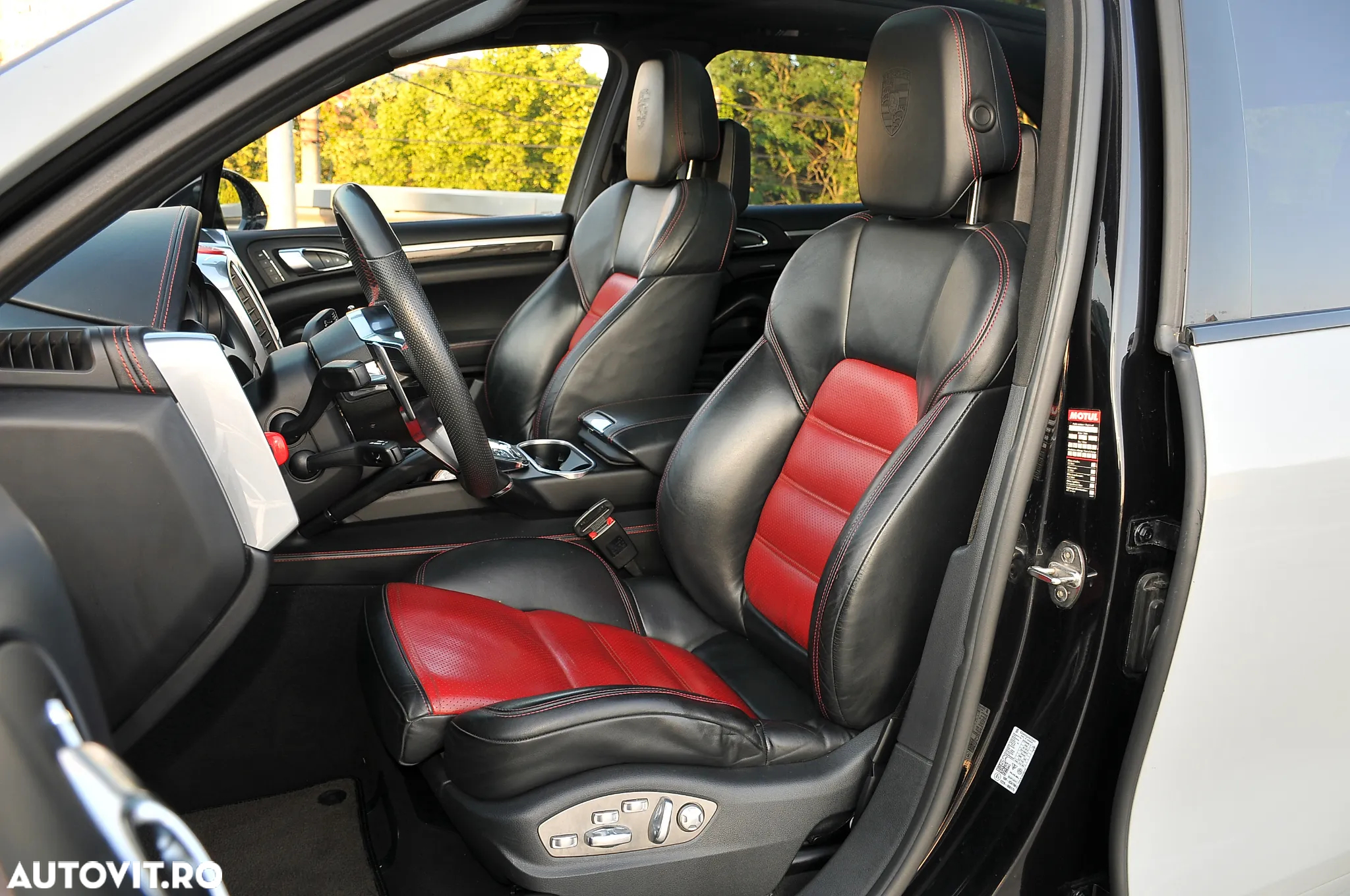 Porsche Cayenne S Diesel Platinum Edition - 5