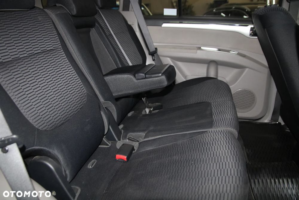 Mitsubishi Pajero Sport - 24