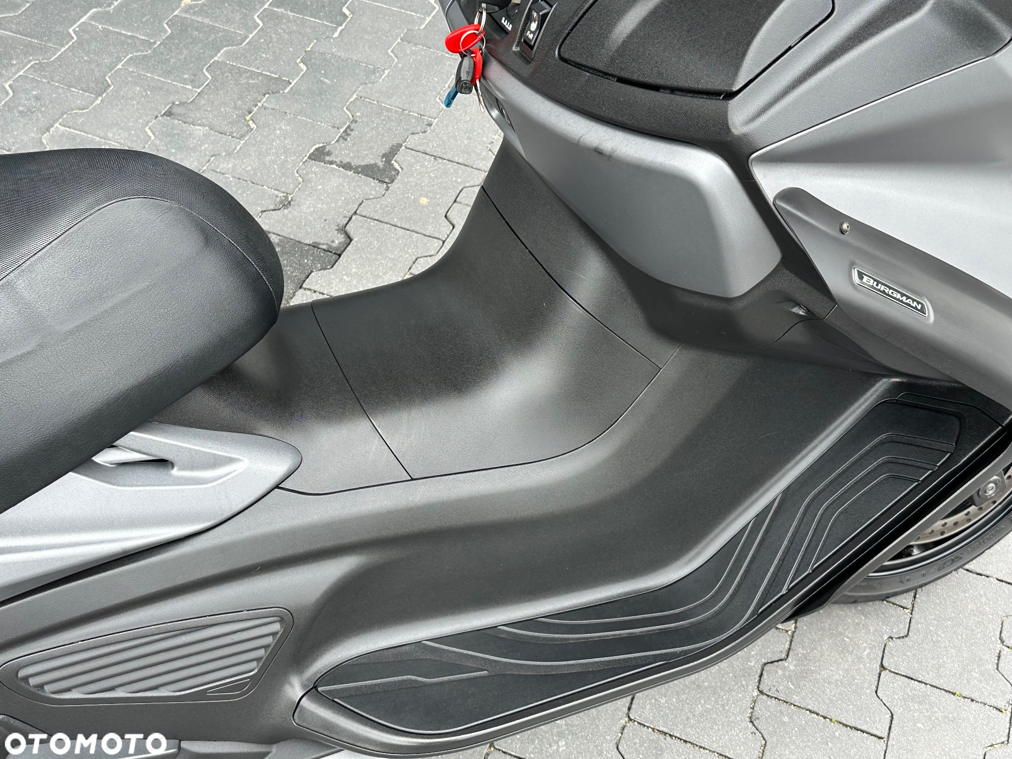 Suzuki Burgman - 15