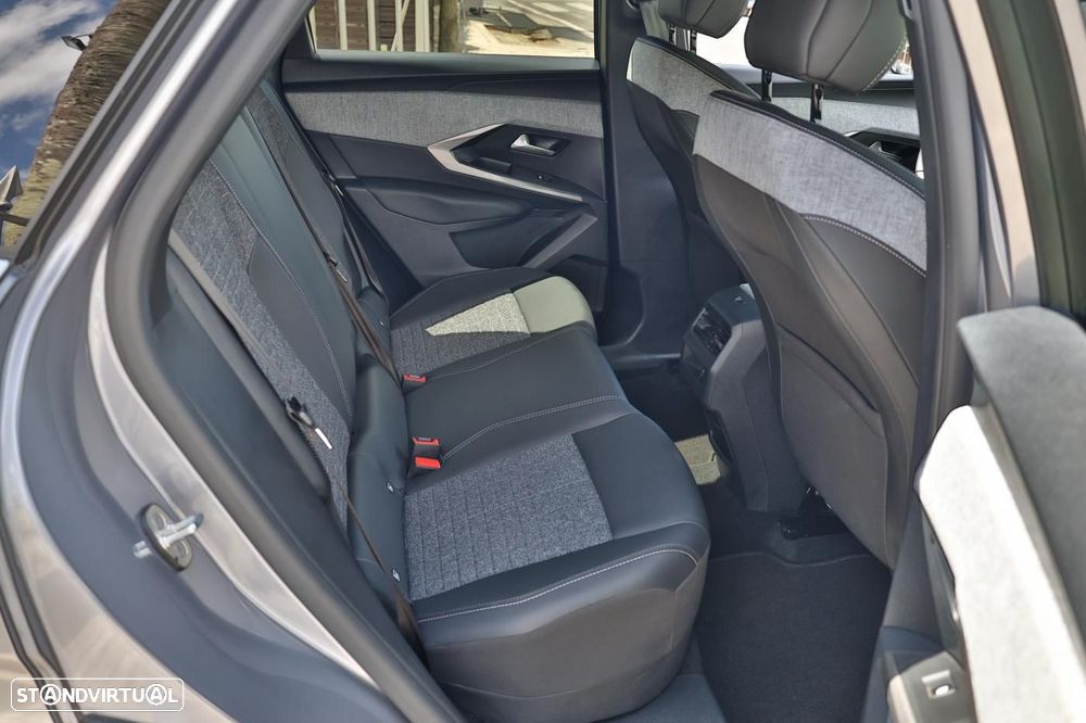 Peugeot 3008 1.2 Hybrid Allure e-DCS6 - 2