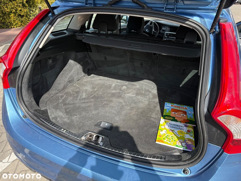 Volvo V60 D4 Drive-E Momentum - 20