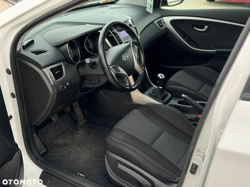 Hyundai i30 1.6 CRDI Intro Edition - 15