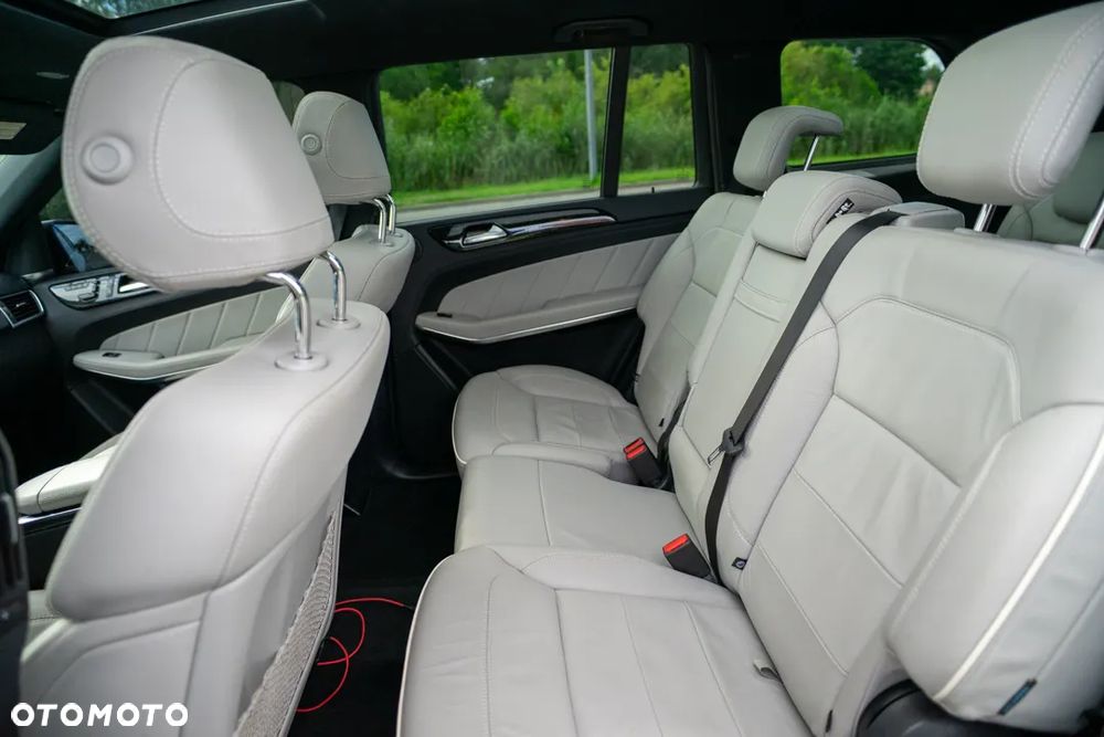 Mercedes-Benz GL 350 BlueTEC 4Matic 7G-TRONIC - 25