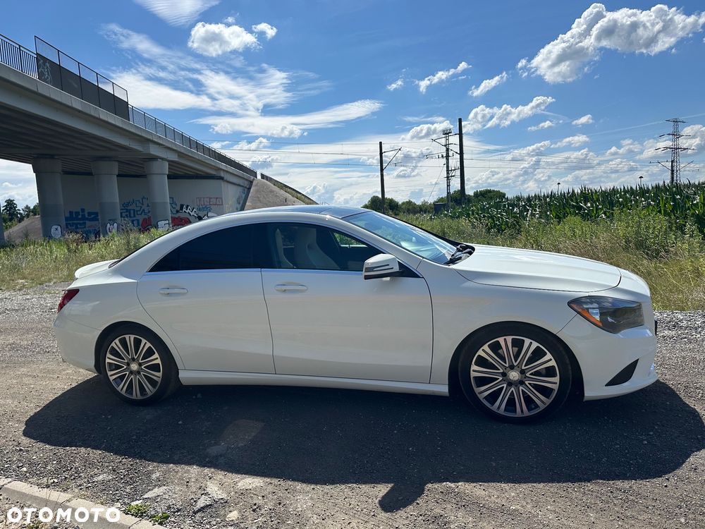 Mercedes-Benz CLA 250 4-Matic - 5