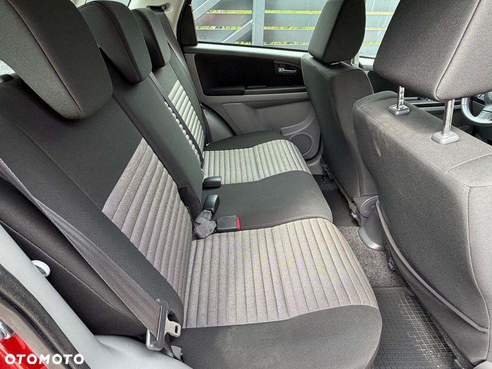Suzuki SX4 1.6 Premium - 11