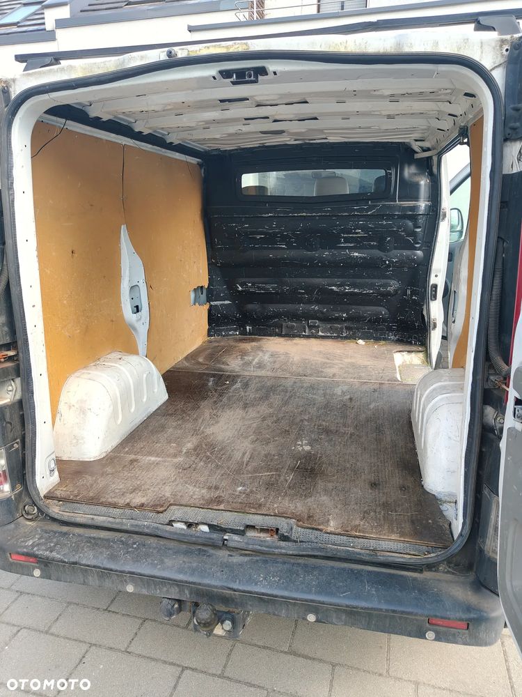 Opel Vivaro L1H1 2.7t - 14