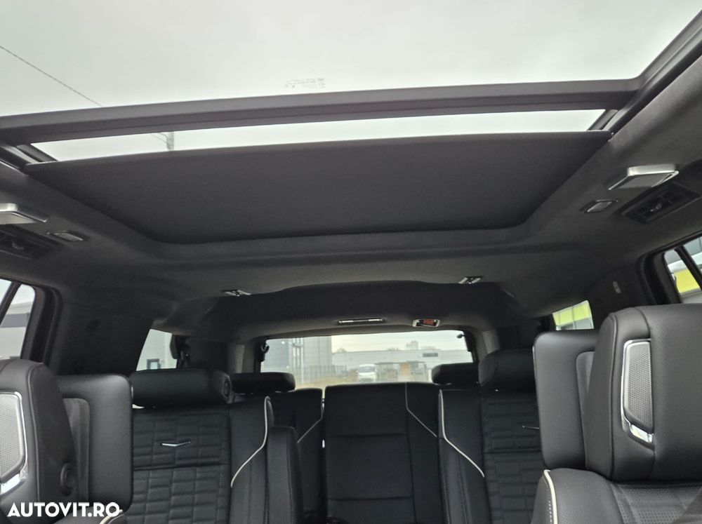 Cadillac Escalade 6.2 V8 AWD AT Platinum - 12