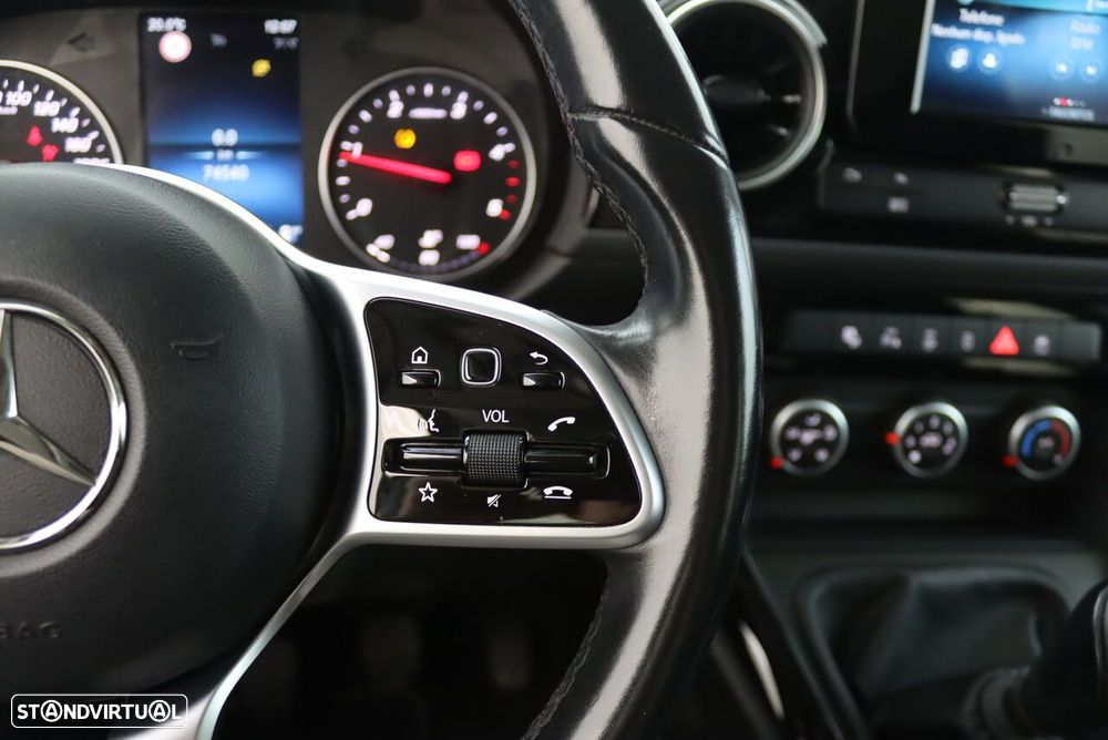 Mercedes-Benz T 180 d Standard - 13