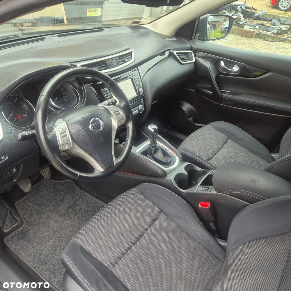 Nissan Qashqai 1.6 dCi 4 x 4 DPF Start/Stop tekna - 14