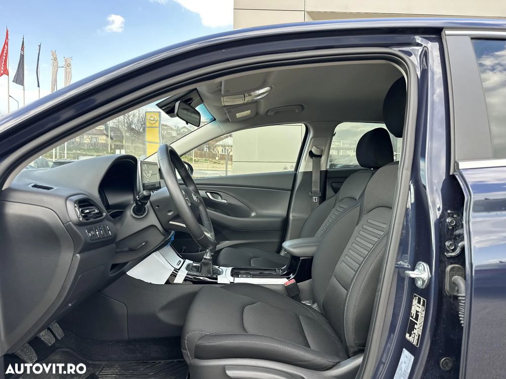 Hyundai i30 1.5 T-GDI 140CP M/T MHEV Highway - 13