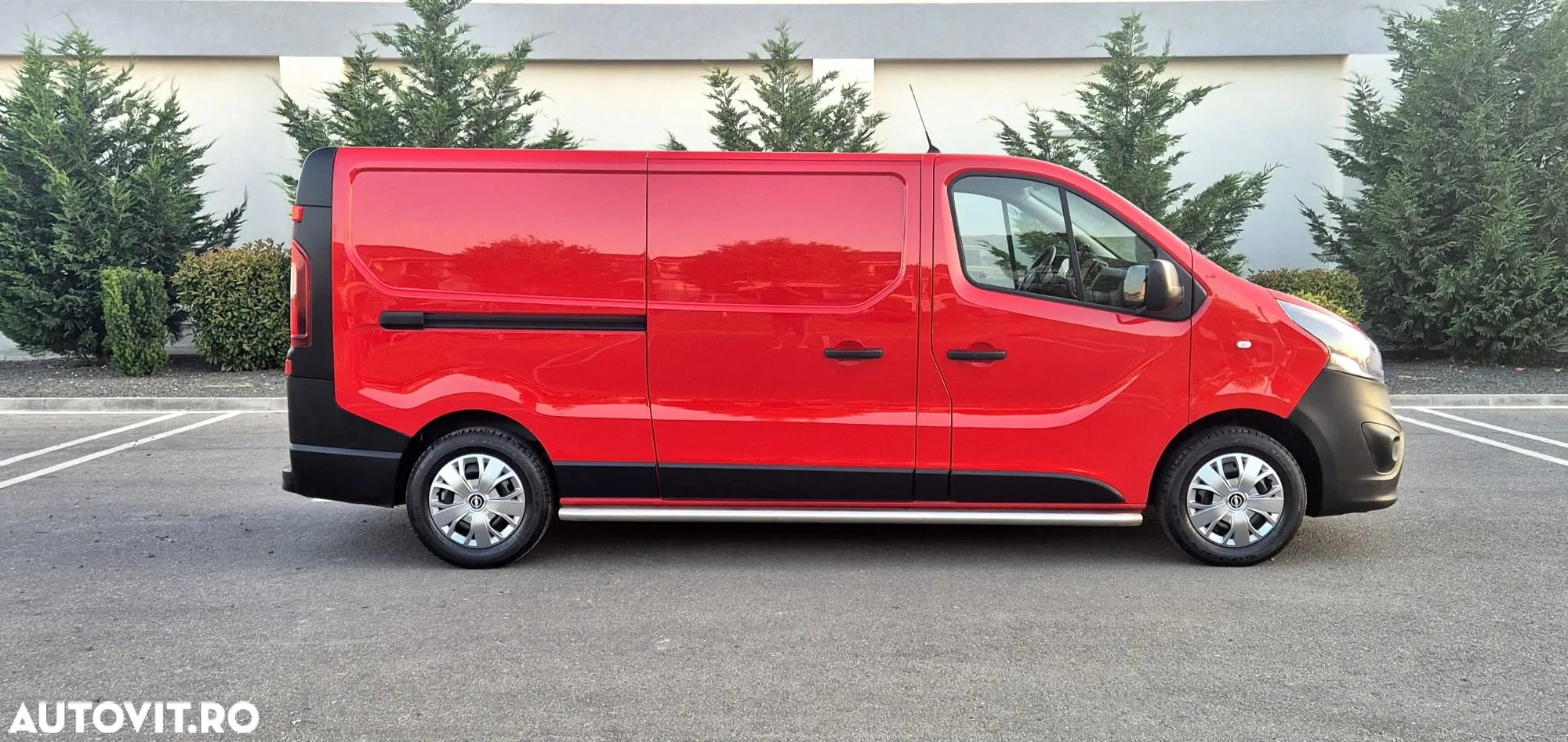 Opel Vivaro - 8