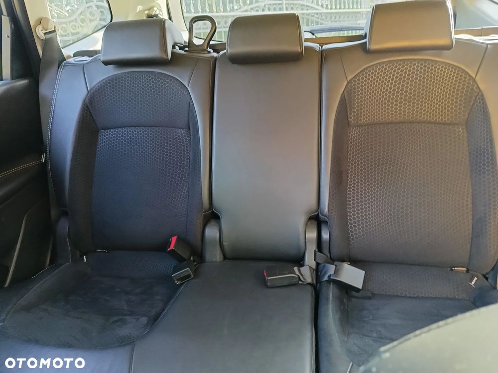 Nissan Qashqai+2 - 10