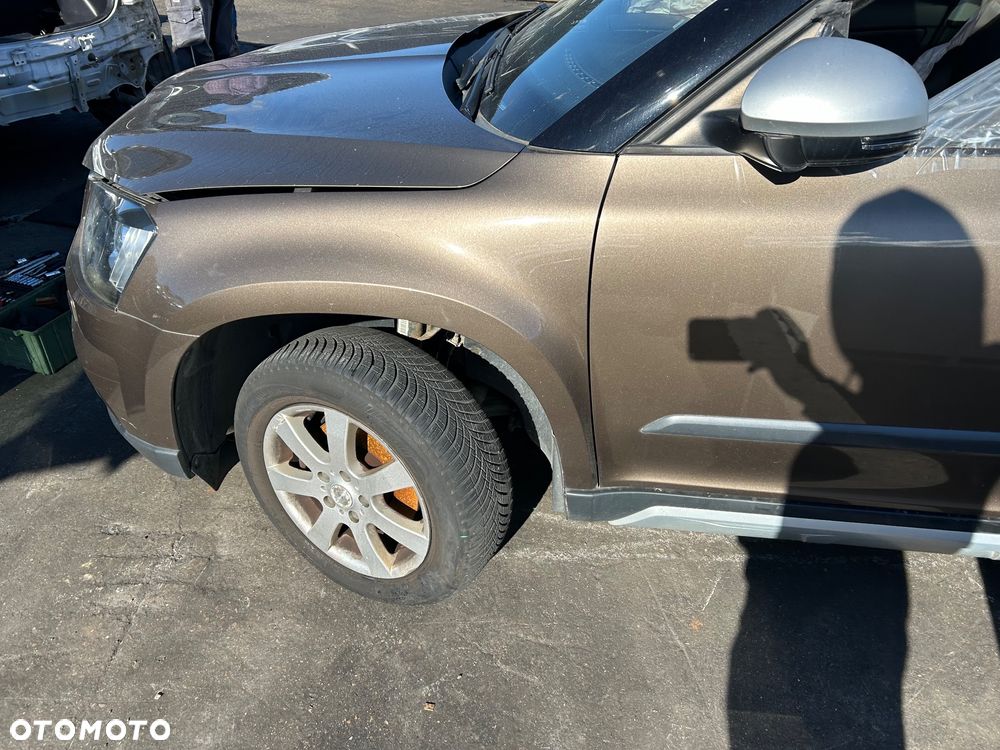 Skoda Yeti Lift przód kompletny xenon zderzak maska błotniki lampy europa pas przedni 2013-2019 - 4