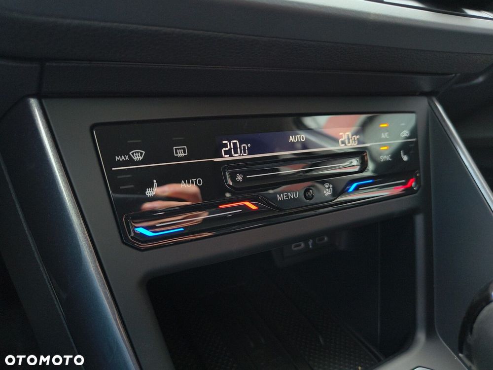 Volkswagen Polo - 22