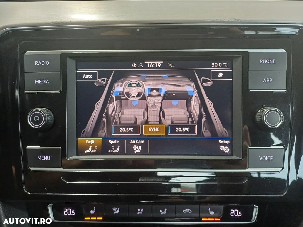 Volkswagen Passat 2.0 TDI DSG Highline - 25