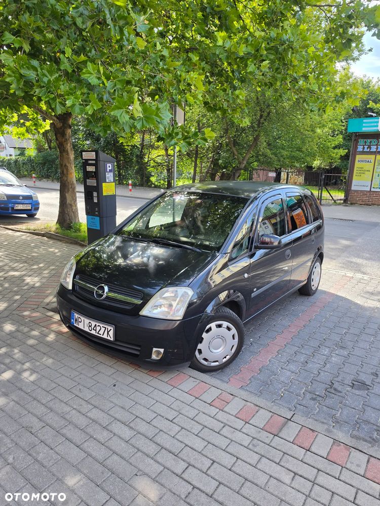Opel Meriva 1.8 16V Cosmo Easytronic - 10