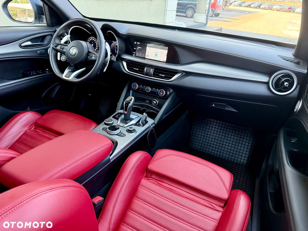 Alfa Romeo Stelvio 2.0 Turbo 16V AT8-Q4 Veloce - 15