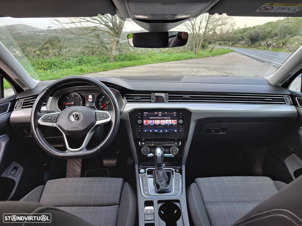 VW Passat 1.6 TDI Business DSG - 3