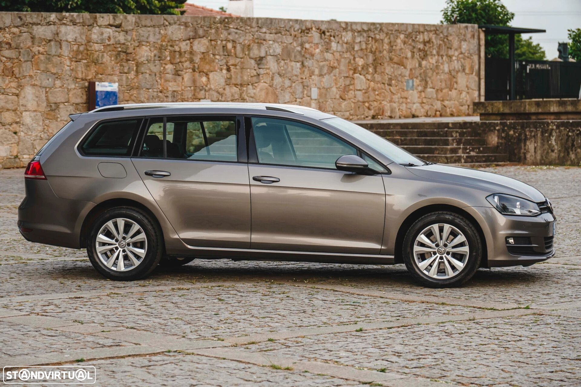 VW Golf Variant - 32