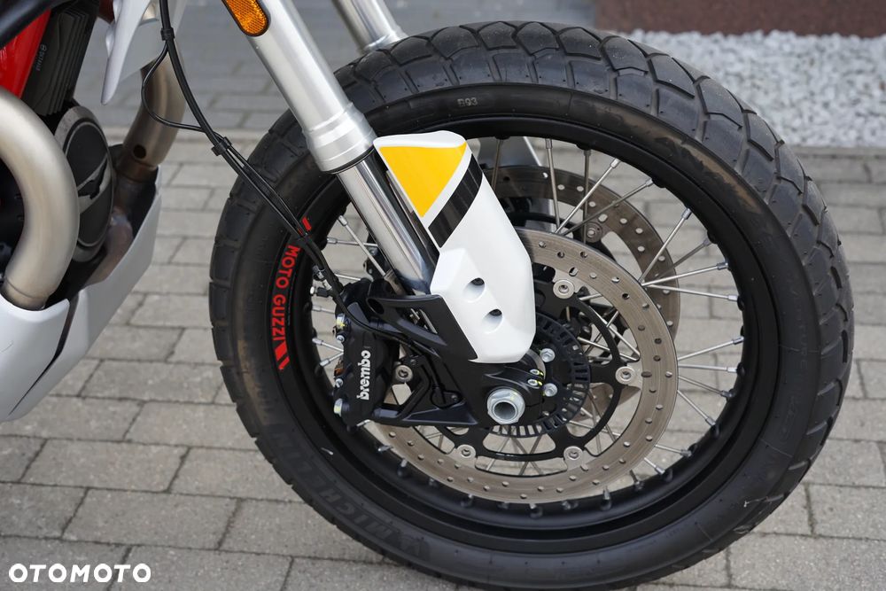 Moto Guzzi V85 - 14