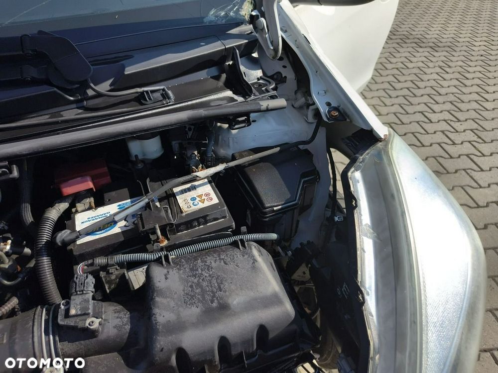 Toyota Yaris - 23