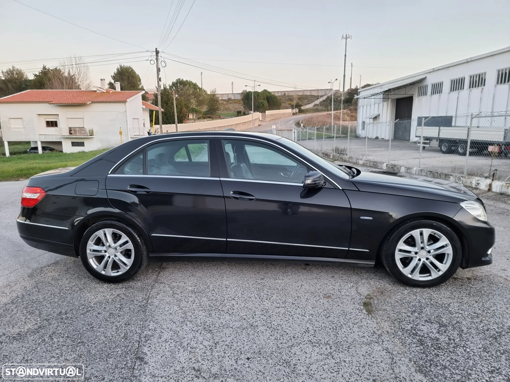 Mercedes-Benz E 220 CDi Avantgarde BE Auto. - 13