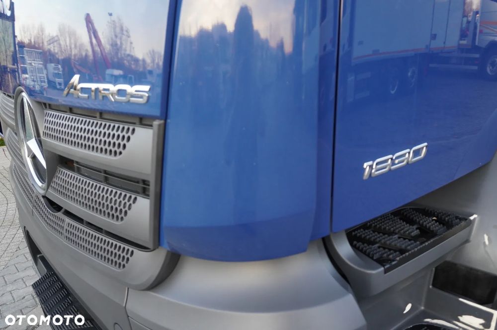 Mercedes-Benz Actros 1830 4x2 E6 / Burtofiranka 18 EPAL / Kab. Sypialna - 16