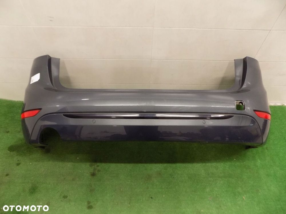 BMW 2 F46 ZDERZAK TYŁ 4PDC C09 - 2