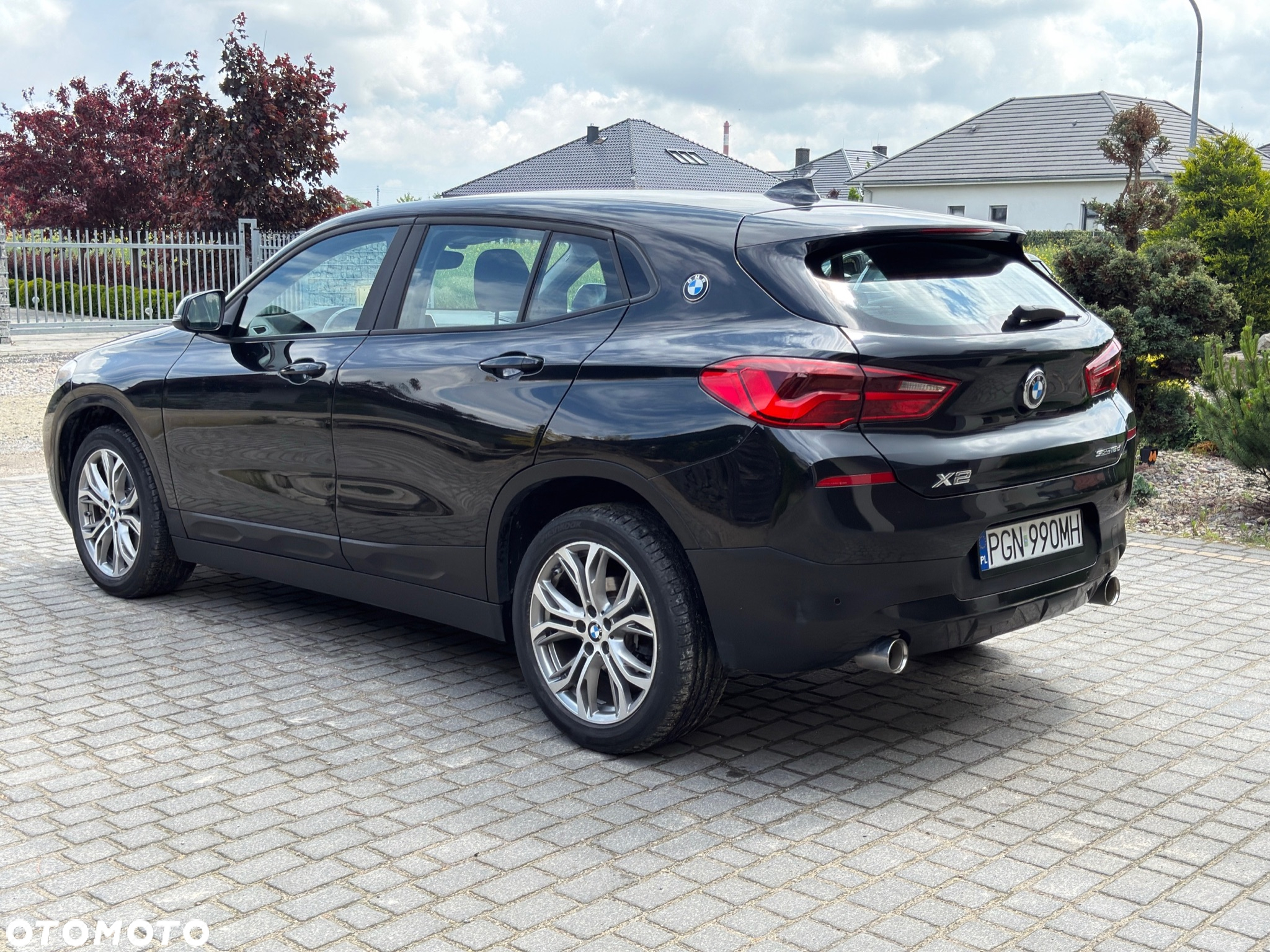 BMW X2 sDrive18d Business Edition sport - 2