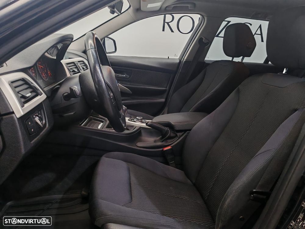 BMW 318 d Touring - 7