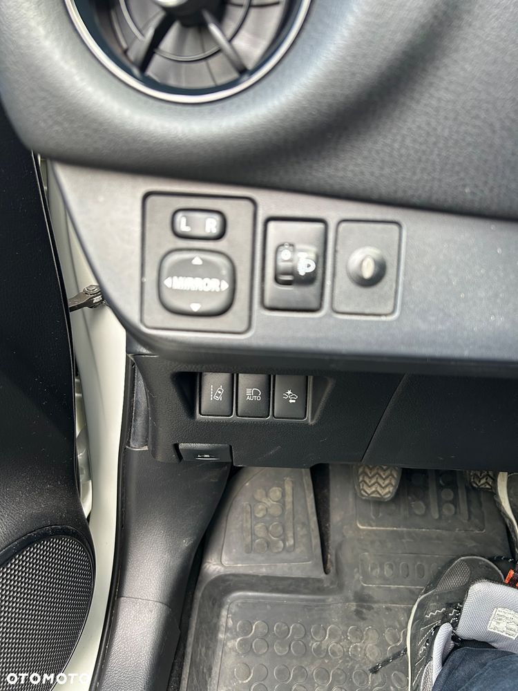Toyota Yaris 1.5 Selection - 27