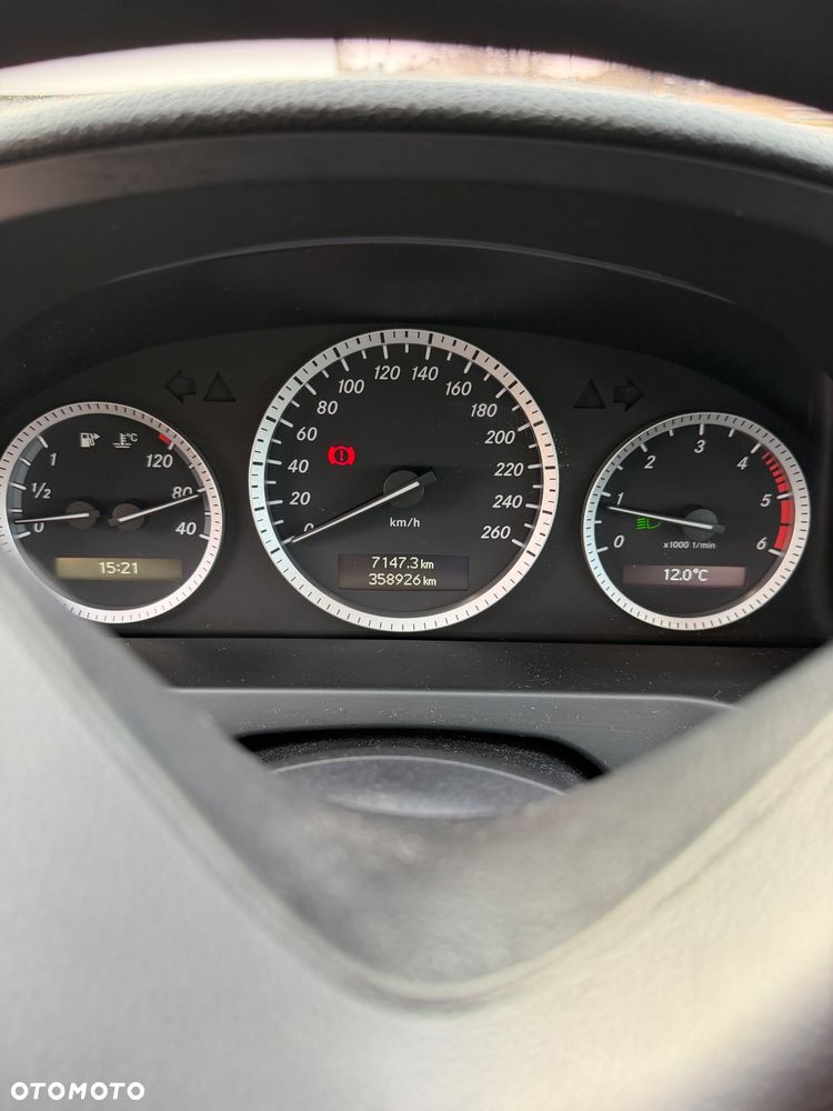 Mercedes-Benz Klasa C - 12