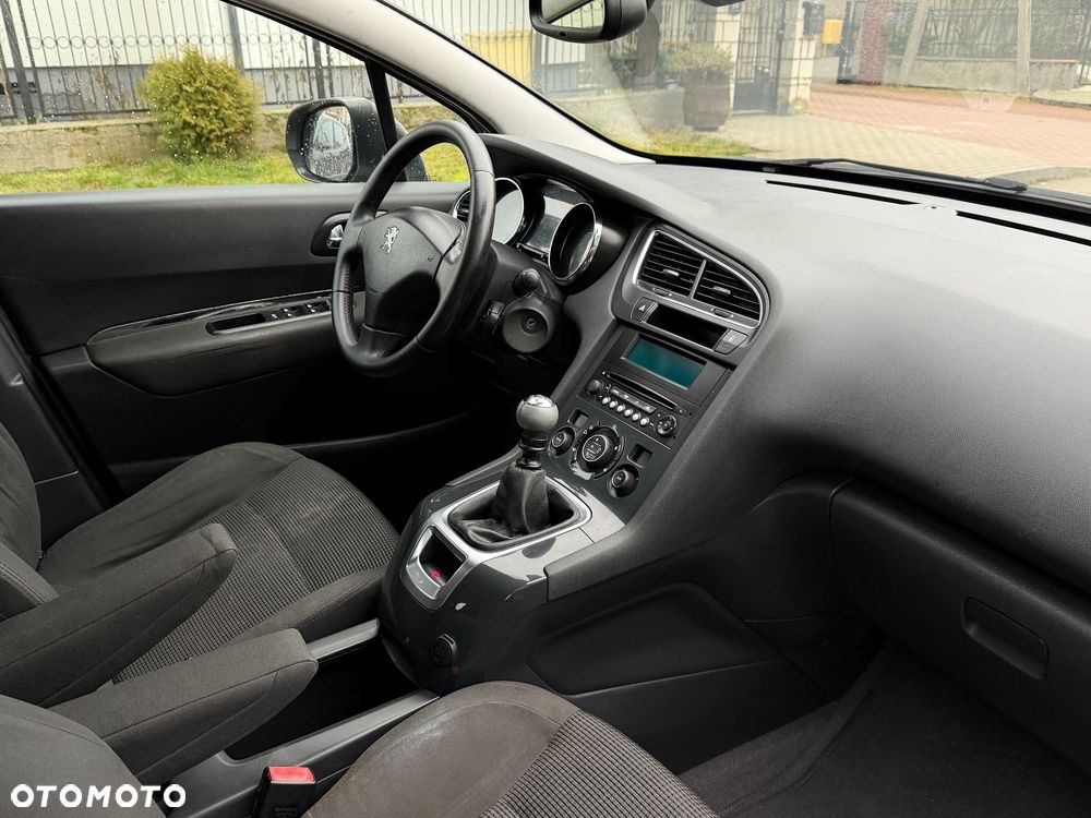 Peugeot 5008 1.6 HDi Style 7os - 29