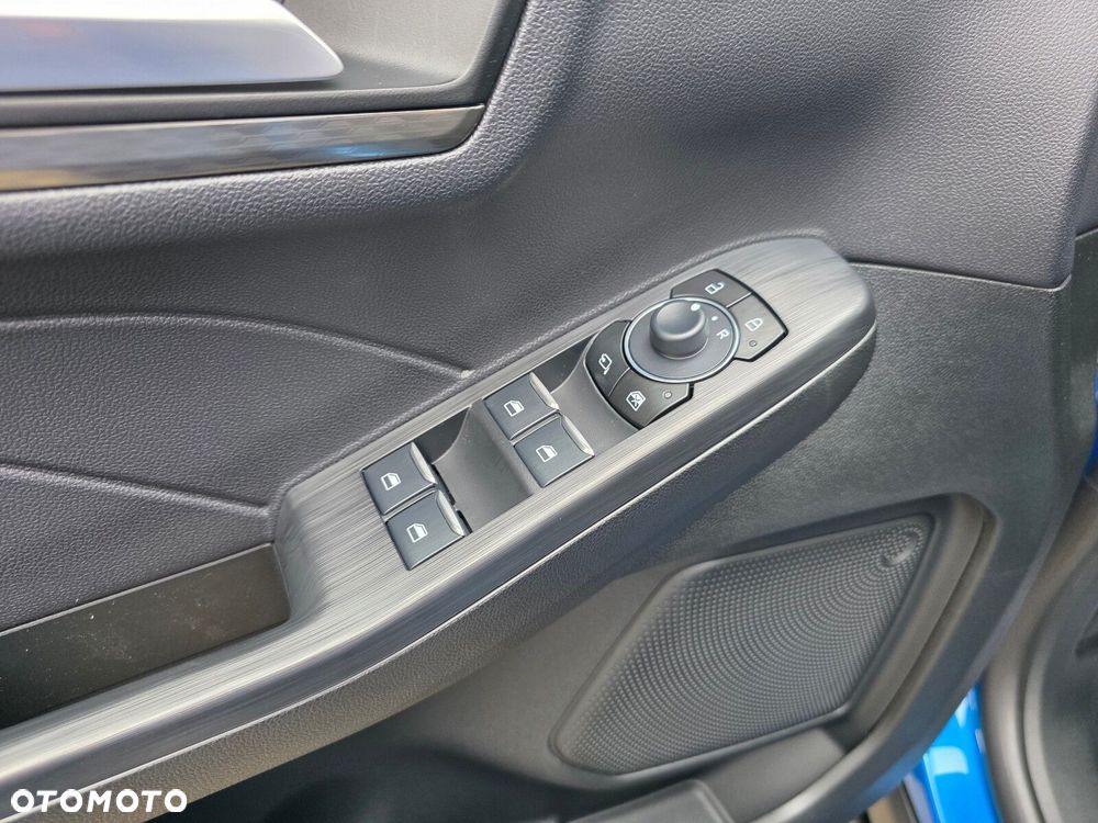 Ford Kuga - 13