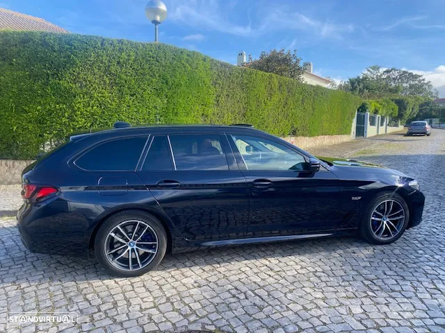 BMW 530 e Pack Desportivo M - 50