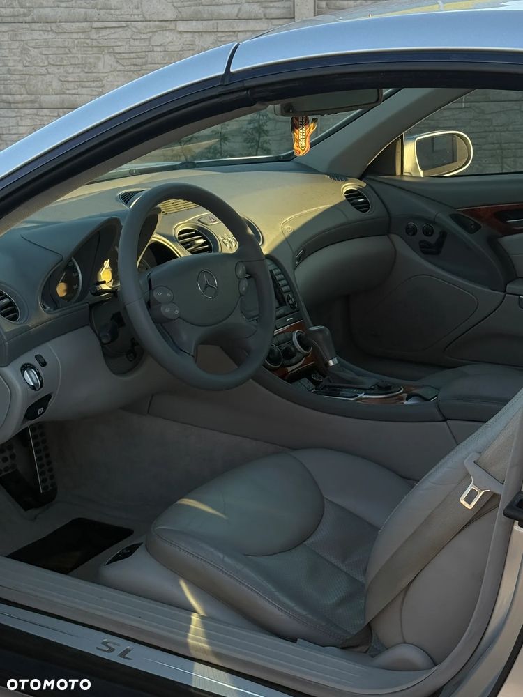Mercedes-Benz SL 500 7G-TRONIC - 29