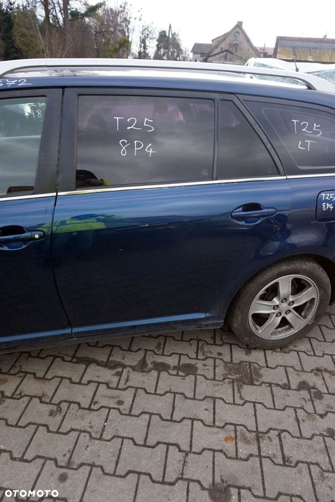 DRZWI TYLNE LEWE AVENSIS II T25 KOMBI 8P4  GRANATOWY TOYOTA 2003-2006 - 1