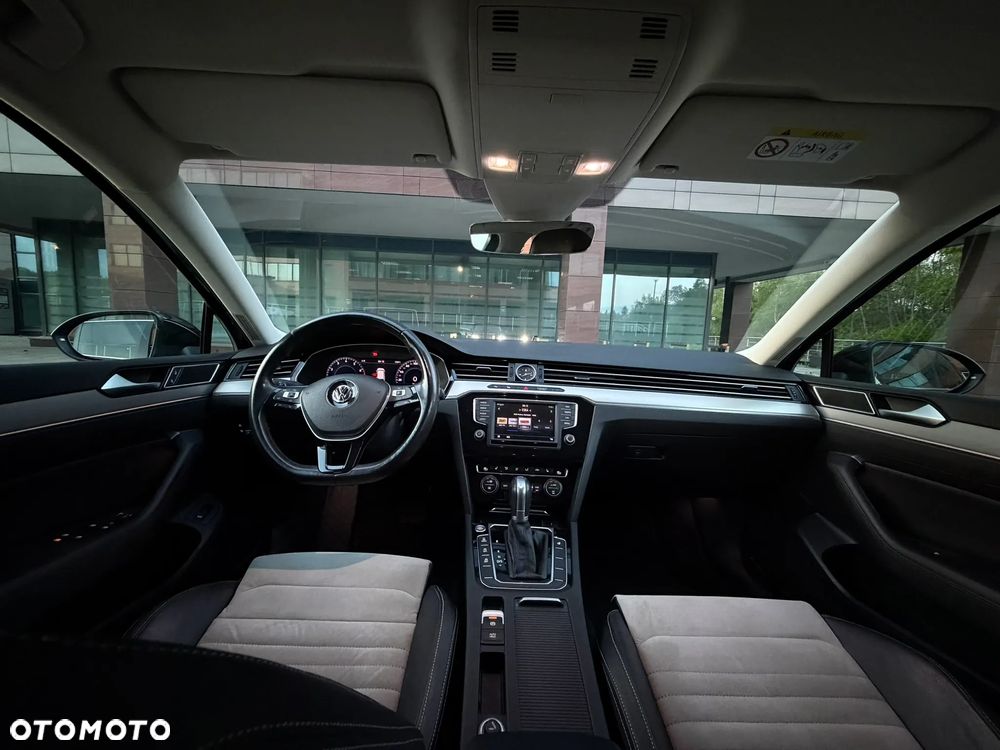 Volkswagen Passat 1.8 TSI (BlueMotion Technology) DSG Highline - 18