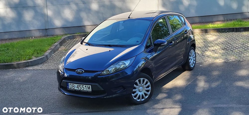 Ford Fiesta 1.25 Ambiente - 2