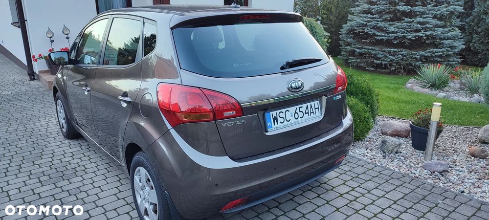 Kia Venga - 3