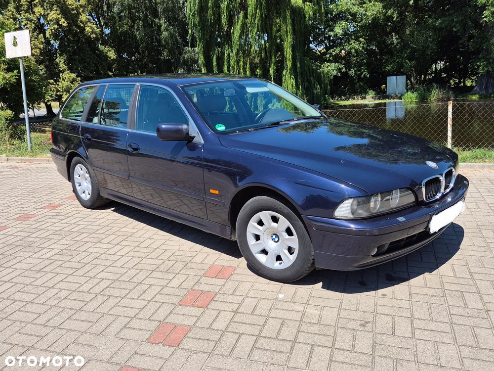 BMW Seria 5 520i - 2