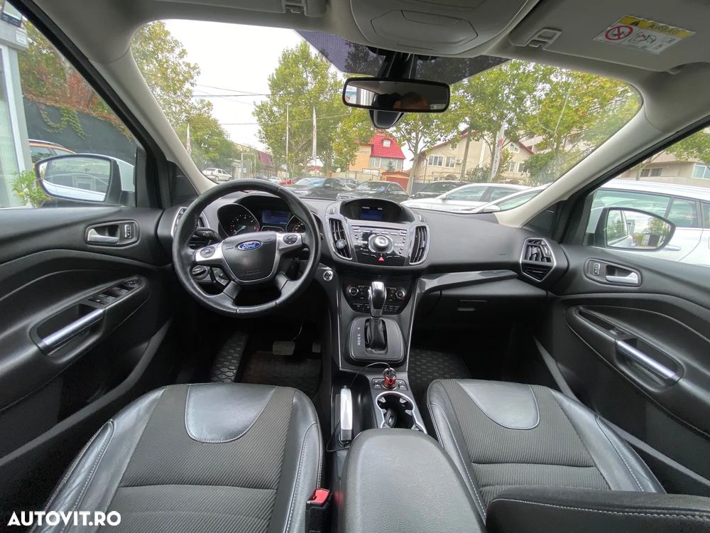 Ford Kuga 2.0 TDCi Powershift 4WD Titanium - 14