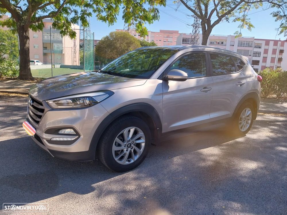 Hyundai Tucson 1.7 CRDi Executive - 4