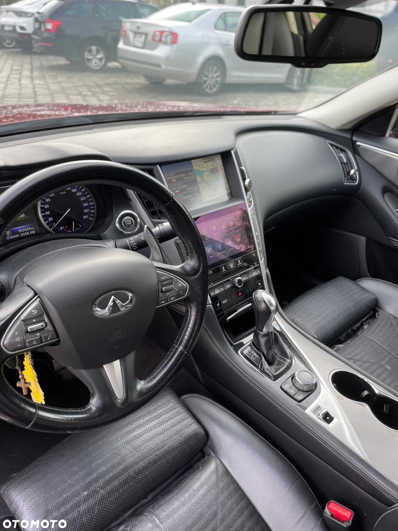 Infiniti Q50 2.0t Sport Sound Studio by Bose - 11