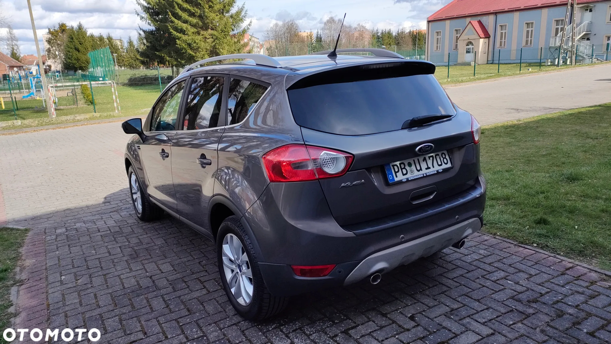 Ford Kuga 2.0 TDCi 4x4 Titanium - 10