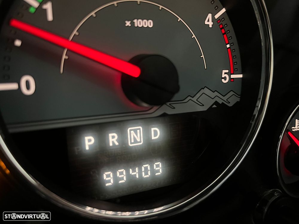 Jeep Wrangler Unlimited 2.8 CRD DPF Auto Sport - 27