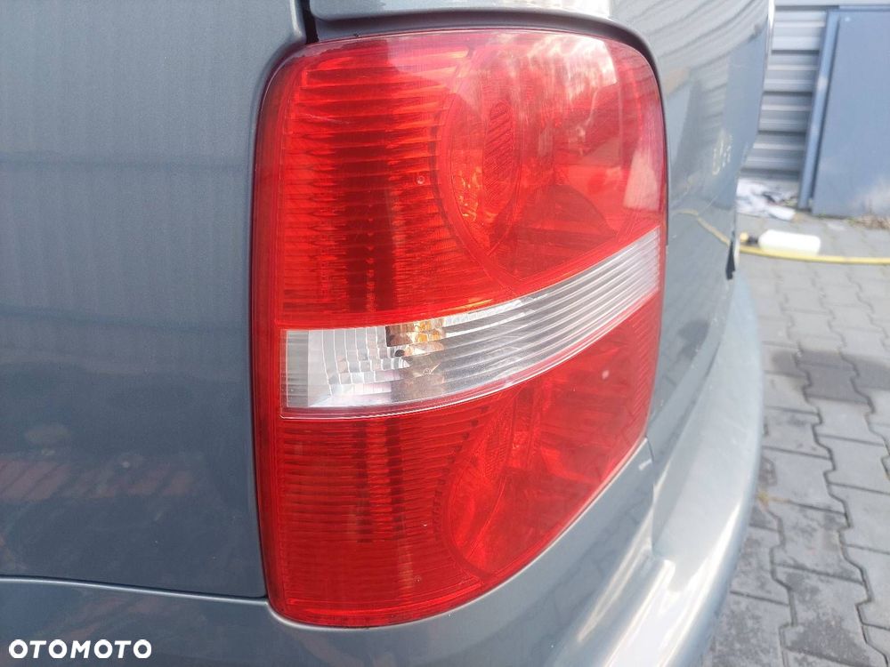 LAMPA LEWY TYŁ VOLKSWAGEN TOURAN I - 2