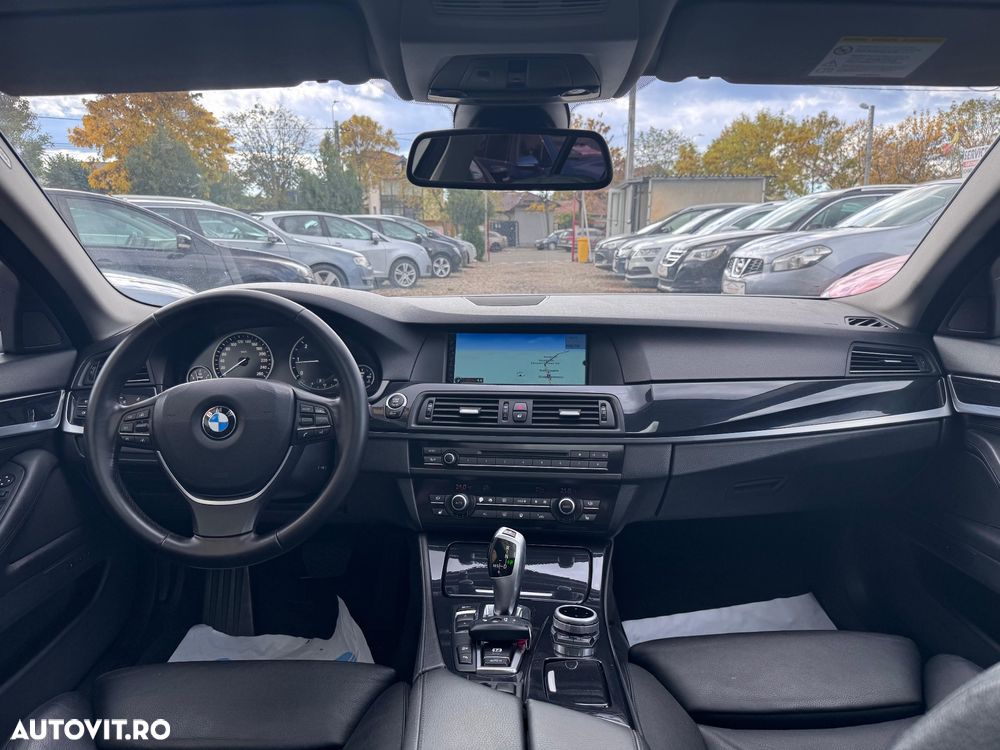 BMW Seria 5 520d - 24