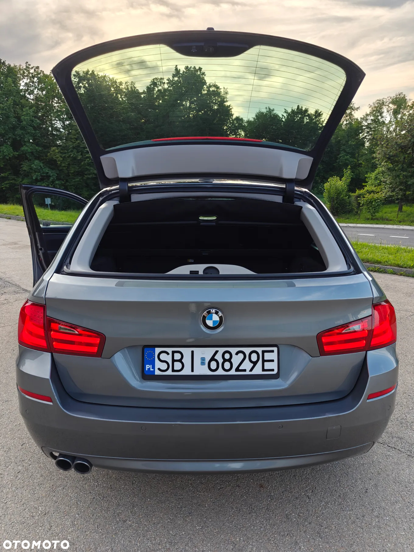 BMW Seria 5 525d xDrive Touring - 10